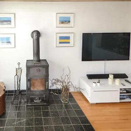 Three-bedroom Holiday In *