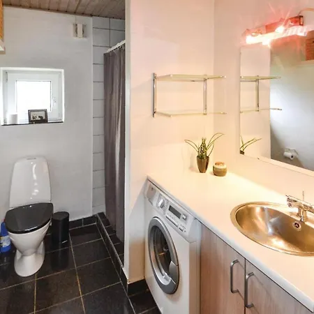 Three-bedroom Holiday In
