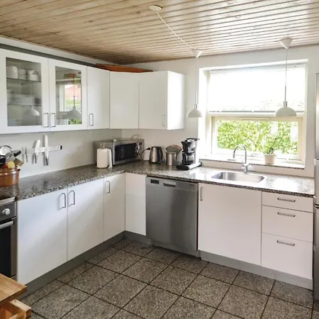 Three-bedroom Holiday In Vakantiehuis Egå